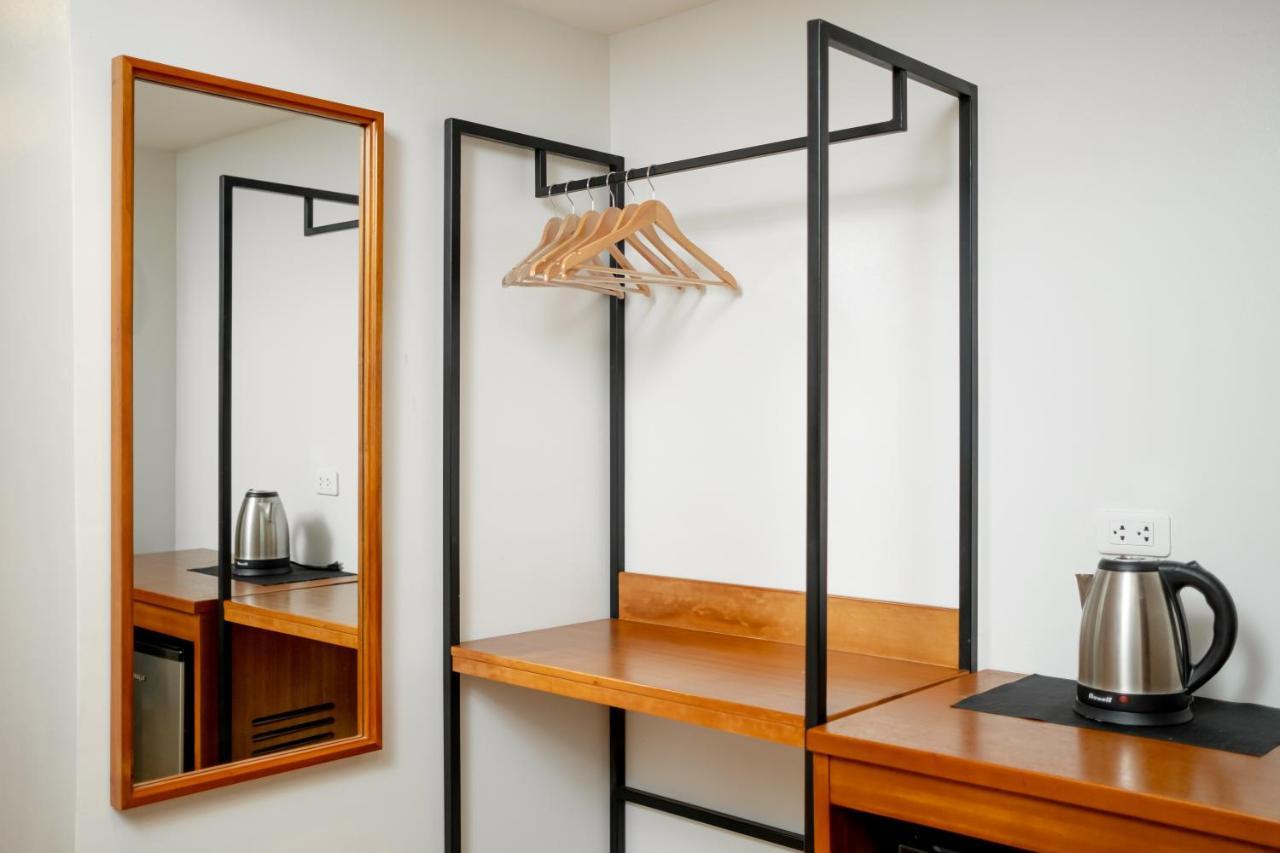 Ihotel Uptown Bgc Taguig Εξωτερικό φωτογραφία