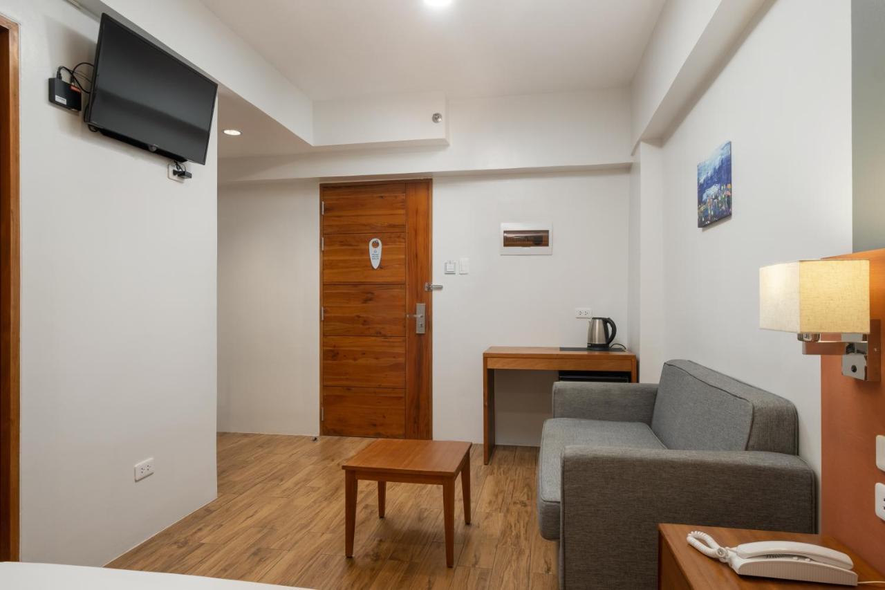 Ihotel Uptown Bgc Taguig Εξωτερικό φωτογραφία